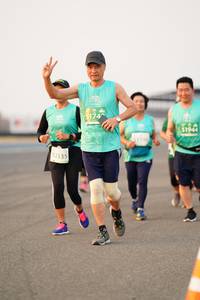 BIB: 5174, 51944, 2335
                            <button type="button" onclick="openModal(12180169)" class="btn btn-primary btn-sm float-right btn-popup" data-toggle="modal" data-target=".modal-high-quality">
                        <i class="fas fa-shopping-cart"></i> Add to Cart
                    </button>
                                            <button type="button" onclick="isThisMe(12180169, true)" class="btn btn-success btn-sm float-right btn-popup btn-isme hidden" data-toggle="tooltip" data-placement="bottom" title="นี่คือรูปของคุณใช่ไหม คลิกที่นี่เพื่อเอาเข้าอัลบั้ม">
                        <i class="fas fa-plus"></i> Add to album
                    </button>
                    <button type="button" onclick="isThisMe(12180169, false)" class="btn btn-warning btn-sm float-right btn-popup btn-isnotme hidden">
                        <i class="fas fa-ban"></i> Remove from album
                    </button>