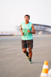 BIB: 1810
                            <button type="button" onclick="openModal(12138252)" class="btn btn-primary btn-sm float-right btn-popup" data-toggle="modal" data-target=".modal-high-quality">
                        <i class="fas fa-shopping-cart"></i> Add to Cart
                    </button>
                                            <button type="button" onclick="isThisMe(12138252, true)" class="btn btn-success btn-sm float-right btn-popup btn-isme hidden" data-toggle="tooltip" data-placement="bottom" title="นี่คือรูปของคุณใช่ไหม คลิกที่นี่เพื่อเอาเข้าอัลบั้ม">
                        <i class="fas fa-plus"></i> Add to album
                    </button>
                    <button type="button" onclick="isThisMe(12138252, false)" class="btn btn-warning btn-sm float-right btn-popup btn-isnotme hidden">
                        <i class="fas fa-ban"></i> Remove from album
                    </button>