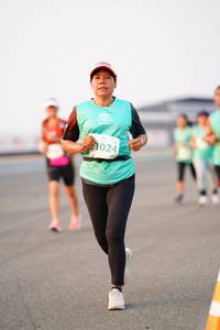 BIB: 1024
                            <button type="button" onclick="openModal(12166673)" class="btn btn-primary btn-sm float-right btn-popup" data-toggle="modal" data-target=".modal-high-quality">
                        <i class="fas fa-shopping-cart"></i> Add to Cart
                    </button>
                                            <button type="button" onclick="isThisMe(12166673, true)" class="btn btn-success btn-sm float-right btn-popup btn-isme hidden" data-toggle="tooltip" data-placement="bottom" title="นี่คือรูปของคุณใช่ไหม คลิกที่นี่เพื่อเอาเข้าอัลบั้ม">
                        <i class="fas fa-plus"></i> Add to album
                    </button>
                    <button type="button" onclick="isThisMe(12166673, false)" class="btn btn-warning btn-sm float-right btn-popup btn-isnotme hidden">
                        <i class="fas fa-ban"></i> Remove from album
                    </button>