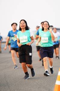 BIB: 50740, 50741
                            <button type="button" onclick="openModal(12277729)" class="btn btn-primary btn-sm float-right btn-popup" data-toggle="modal" data-target=".modal-high-quality">
                        <i class="fas fa-shopping-cart"></i> Add to Cart
                    </button>
                                            <button type="button" onclick="isThisMe(12277729, true)" class="btn btn-success btn-sm float-right btn-popup btn-isme hidden" data-toggle="tooltip" data-placement="bottom" title="นี่คือรูปของคุณใช่ไหม คลิกที่นี่เพื่อเอาเข้าอัลบั้ม">
                        <i class="fas fa-plus"></i> Add to album
                    </button>
                    <button type="button" onclick="isThisMe(12277729, false)" class="btn btn-warning btn-sm float-right btn-popup btn-isnotme hidden">
                        <i class="fas fa-ban"></i> Remove from album
                    </button>