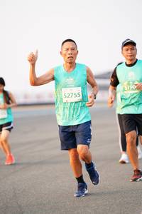 BIB: 5190, 52755
                            <button type="button" onclick="openModal(12160422)" class="btn btn-primary btn-sm float-right btn-popup" data-toggle="modal" data-target=".modal-high-quality">
                        <i class="fas fa-shopping-cart"></i> Add to Cart
                    </button>
                                            <button type="button" onclick="isThisMe(12160422, true)" class="btn btn-success btn-sm float-right btn-popup btn-isme hidden" data-toggle="tooltip" data-placement="bottom" title="นี่คือรูปของคุณใช่ไหม คลิกที่นี่เพื่อเอาเข้าอัลบั้ม">
                        <i class="fas fa-plus"></i> Add to album
                    </button>
                    <button type="button" onclick="isThisMe(12160422, false)" class="btn btn-warning btn-sm float-right btn-popup btn-isnotme hidden">
                        <i class="fas fa-ban"></i> Remove from album
                    </button>