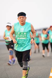 BIB: 52021
                            <button type="button" onclick="openModal(12277871)" class="btn btn-primary btn-sm float-right btn-popup" data-toggle="modal" data-target=".modal-high-quality">
                        <i class="fas fa-shopping-cart"></i> Add to Cart
                    </button>
                                            <button type="button" onclick="isThisMe(12277871, true)" class="btn btn-success btn-sm float-right btn-popup btn-isme hidden" data-toggle="tooltip" data-placement="bottom" title="นี่คือรูปของคุณใช่ไหม คลิกที่นี่เพื่อเอาเข้าอัลบั้ม">
                        <i class="fas fa-plus"></i> Add to album
                    </button>
                    <button type="button" onclick="isThisMe(12277871, false)" class="btn btn-warning btn-sm float-right btn-popup btn-isnotme hidden">
                        <i class="fas fa-ban"></i> Remove from album
                    </button>