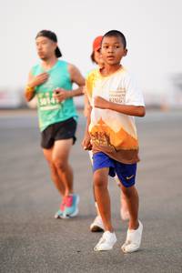 BIB: 5014
                            <button type="button" onclick="openModal(12173583)" class="btn btn-primary btn-sm float-right btn-popup" data-toggle="modal" data-target=".modal-high-quality">
                        <i class="fas fa-shopping-cart"></i> Add to Cart
                    </button>
                                            <button type="button" onclick="isThisMe(12173583, true)" class="btn btn-success btn-sm float-right btn-popup btn-isme hidden" data-toggle="tooltip" data-placement="bottom" title="นี่คือรูปของคุณใช่ไหม คลิกที่นี่เพื่อเอาเข้าอัลบั้ม">
                        <i class="fas fa-plus"></i> Add to album
                    </button>
                    <button type="button" onclick="isThisMe(12173583, false)" class="btn btn-warning btn-sm float-right btn-popup btn-isnotme hidden">
                        <i class="fas fa-ban"></i> Remove from album
                    </button>