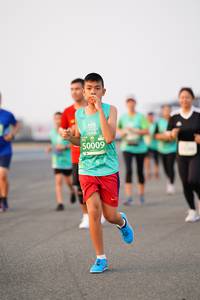 BIB: 50009
                            <button type="button" onclick="openModal(12178530)" class="btn btn-primary btn-sm float-right btn-popup" data-toggle="modal" data-target=".modal-high-quality">
                        <i class="fas fa-shopping-cart"></i> Add to Cart
                    </button>
                                            <button type="button" onclick="isThisMe(12178530, true)" class="btn btn-success btn-sm float-right btn-popup btn-isme hidden" data-toggle="tooltip" data-placement="bottom" title="นี่คือรูปของคุณใช่ไหม คลิกที่นี่เพื่อเอาเข้าอัลบั้ม">
                        <i class="fas fa-plus"></i> Add to album
                    </button>
                    <button type="button" onclick="isThisMe(12178530, false)" class="btn btn-warning btn-sm float-right btn-popup btn-isnotme hidden">
                        <i class="fas fa-ban"></i> Remove from album
                    </button>