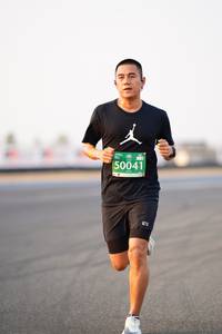 BIB: 50041
                            <button type="button" onclick="openModal(12139191)" class="btn btn-primary btn-sm float-right btn-popup" data-toggle="modal" data-target=".modal-high-quality">
                        <i class="fas fa-shopping-cart"></i> Add to Cart
                    </button>
                                            <button type="button" onclick="isThisMe(12139191, true)" class="btn btn-success btn-sm float-right btn-popup btn-isme hidden" data-toggle="tooltip" data-placement="bottom" title="นี่คือรูปของคุณใช่ไหม คลิกที่นี่เพื่อเอาเข้าอัลบั้ม">
                        <i class="fas fa-plus"></i> Add to album
                    </button>
                    <button type="button" onclick="isThisMe(12139191, false)" class="btn btn-warning btn-sm float-right btn-popup btn-isnotme hidden">
                        <i class="fas fa-ban"></i> Remove from album
                    </button>