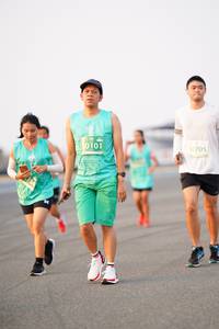 BIB: 0101, 50705
                            <button type="button" onclick="openModal(10468643)" class="btn btn-primary btn-sm float-right btn-popup" data-toggle="modal" data-target=".modal-high-quality">
                        <i class="fas fa-shopping-cart"></i> Add to Cart
                    </button>
                                            <button type="button" onclick="isThisMe(10468643, true)" class="btn btn-success btn-sm float-right btn-popup btn-isme hidden" data-toggle="tooltip" data-placement="bottom" title="นี่คือรูปของคุณใช่ไหม คลิกที่นี่เพื่อเอาเข้าอัลบั้ม">
                        <i class="fas fa-plus"></i> Add to album
                    </button>
                    <button type="button" onclick="isThisMe(10468643, false)" class="btn btn-warning btn-sm float-right btn-popup btn-isnotme hidden">
                        <i class="fas fa-ban"></i> Remove from album
                    </button>