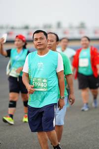 BIB: 51940
                            <button type="button" onclick="openModal(10517670)" class="btn btn-primary btn-sm float-right btn-popup" data-toggle="modal" data-target=".modal-high-quality">
                        <i class="fas fa-shopping-cart"></i> Add to Cart
                    </button>
                                            <button type="button" onclick="isThisMe(10517670, true)" class="btn btn-success btn-sm float-right btn-popup btn-isme hidden" data-toggle="tooltip" data-placement="bottom" title="นี่คือรูปของคุณใช่ไหม คลิกที่นี่เพื่อเอาเข้าอัลบั้ม">
                        <i class="fas fa-plus"></i> Add to album
                    </button>
                    <button type="button" onclick="isThisMe(10517670, false)" class="btn btn-warning btn-sm float-right btn-popup btn-isnotme hidden">
                        <i class="fas fa-ban"></i> Remove from album
                    </button>