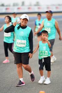 BIB: 52998, 51520
                            <button type="button" onclick="openModal(10513569)" class="btn btn-primary btn-sm float-right btn-popup" data-toggle="modal" data-target=".modal-high-quality">
                        <i class="fas fa-shopping-cart"></i> Add to Cart
                    </button>
                                            <button type="button" onclick="isThisMe(10513569, true)" class="btn btn-success btn-sm float-right btn-popup btn-isme hidden" data-toggle="tooltip" data-placement="bottom" title="นี่คือรูปของคุณใช่ไหม คลิกที่นี่เพื่อเอาเข้าอัลบั้ม">
                        <i class="fas fa-plus"></i> Add to album
                    </button>
                    <button type="button" onclick="isThisMe(10513569, false)" class="btn btn-warning btn-sm float-right btn-popup btn-isnotme hidden">
                        <i class="fas fa-ban"></i> Remove from album
                    </button>