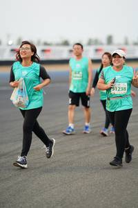 BIB: 51238
                            <button type="button" onclick="openModal(10518125)" class="btn btn-primary btn-sm float-right btn-popup" data-toggle="modal" data-target=".modal-high-quality">
                        <i class="fas fa-shopping-cart"></i> Add to Cart
                    </button>
                                            <button type="button" onclick="isThisMe(10518125, true)" class="btn btn-success btn-sm float-right btn-popup btn-isme hidden" data-toggle="tooltip" data-placement="bottom" title="นี่คือรูปของคุณใช่ไหม คลิกที่นี่เพื่อเอาเข้าอัลบั้ม">
                        <i class="fas fa-plus"></i> Add to album
                    </button>
                    <button type="button" onclick="isThisMe(10518125, false)" class="btn btn-warning btn-sm float-right btn-popup btn-isnotme hidden">
                        <i class="fas fa-ban"></i> Remove from album
                    </button>