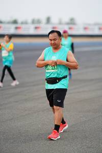 BIB: 161
                            <button type="button" onclick="openModal(10517822)" class="btn btn-primary btn-sm float-right btn-popup" data-toggle="modal" data-target=".modal-high-quality">
                        <i class="fas fa-shopping-cart"></i> Add to Cart
                    </button>
                                            <button type="button" onclick="isThisMe(10517822, true)" class="btn btn-success btn-sm float-right btn-popup btn-isme hidden" data-toggle="tooltip" data-placement="bottom" title="นี่คือรูปของคุณใช่ไหม คลิกที่นี่เพื่อเอาเข้าอัลบั้ม">
                        <i class="fas fa-plus"></i> Add to album
                    </button>
                    <button type="button" onclick="isThisMe(10517822, false)" class="btn btn-warning btn-sm float-right btn-popup btn-isnotme hidden">
                        <i class="fas fa-ban"></i> Remove from album
                    </button>