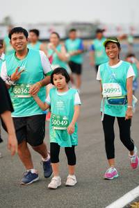 BIB: 50362, 50995, 50049
                            <button type="button" onclick="openModal(10512248)" class="btn btn-primary btn-sm float-right btn-popup" data-toggle="modal" data-target=".modal-high-quality">
                        <i class="fas fa-shopping-cart"></i> Add to Cart
                    </button>
                                            <button type="button" onclick="isThisMe(10512248, true)" class="btn btn-success btn-sm float-right btn-popup btn-isme hidden" data-toggle="tooltip" data-placement="bottom" title="นี่คือรูปของคุณใช่ไหม คลิกที่นี่เพื่อเอาเข้าอัลบั้ม">
                        <i class="fas fa-plus"></i> Add to album
                    </button>
                    <button type="button" onclick="isThisMe(10512248, false)" class="btn btn-warning btn-sm float-right btn-popup btn-isnotme hidden">
                        <i class="fas fa-ban"></i> Remove from album
                    </button>