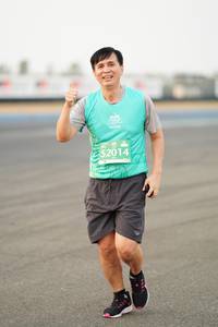 BIB: 52014
                            <button type="button" onclick="openModal(10515912)" class="btn btn-primary btn-sm float-right btn-popup" data-toggle="modal" data-target=".modal-high-quality">
                        <i class="fas fa-shopping-cart"></i> Add to Cart
                    </button>
                                            <button type="button" onclick="isThisMe(10515912, true)" class="btn btn-success btn-sm float-right btn-popup btn-isme hidden" data-toggle="tooltip" data-placement="bottom" title="นี่คือรูปของคุณใช่ไหม คลิกที่นี่เพื่อเอาเข้าอัลบั้ม">
                        <i class="fas fa-plus"></i> Add to album
                    </button>
                    <button type="button" onclick="isThisMe(10515912, false)" class="btn btn-warning btn-sm float-right btn-popup btn-isnotme hidden">
                        <i class="fas fa-ban"></i> Remove from album
                    </button>
