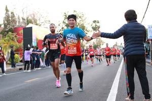 BIB: 25967, 20300
                            <button type="button" onclick="openModal(11042174)" class="btn btn-primary btn-sm float-right btn-popup" data-toggle="modal" data-target=".modal-high-quality">
                        <i class="fas fa-shopping-cart"></i> Add to Cart
                    </button>
                                            <button type="button" onclick="isThisMe(11042174, true)" class="btn btn-success btn-sm float-right btn-popup btn-isme hidden" data-toggle="tooltip" data-placement="bottom" title="นี่คือรูปของคุณใช่ไหม คลิกที่นี่เพื่อเอาเข้าอัลบั้ม">
                        <i class="fas fa-plus"></i> Add to album
                    </button>
                    <button type="button" onclick="isThisMe(11042174, false)" class="btn btn-warning btn-sm float-right btn-popup btn-isnotme hidden">
                        <i class="fas fa-ban"></i> Remove from album
                    </button>