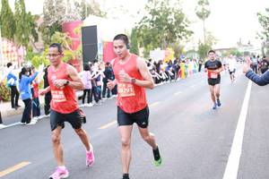 BIB: 20291, 20803
                            <button type="button" onclick="openModal(11027160)" class="btn btn-primary btn-sm float-right btn-popup" data-toggle="modal" data-target=".modal-high-quality">
                        <i class="fas fa-shopping-cart"></i> Add to Cart
                    </button>
                                            <button type="button" onclick="isThisMe(11027160, true)" class="btn btn-success btn-sm float-right btn-popup btn-isme hidden" data-toggle="tooltip" data-placement="bottom" title="นี่คือรูปของคุณใช่ไหม คลิกที่นี่เพื่อเอาเข้าอัลบั้ม">
                        <i class="fas fa-plus"></i> Add to album
                    </button>
                    <button type="button" onclick="isThisMe(11027160, false)" class="btn btn-warning btn-sm float-right btn-popup btn-isnotme hidden">
                        <i class="fas fa-ban"></i> Remove from album
                    </button>