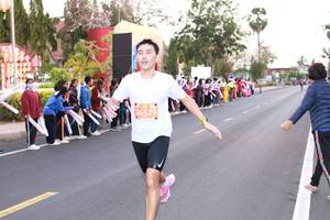 BIB: 26523
                            <button type="button" onclick="openModal(11024341)" class="btn btn-primary btn-sm float-right btn-popup" data-toggle="modal" data-target=".modal-high-quality">
                        <i class="fas fa-shopping-cart"></i> Add to Cart
                    </button>
                                            <button type="button" onclick="isThisMe(11024341, true)" class="btn btn-success btn-sm float-right btn-popup btn-isme hidden" data-toggle="tooltip" data-placement="bottom" title="นี่คือรูปของคุณใช่ไหม คลิกที่นี่เพื่อเอาเข้าอัลบั้ม">
                        <i class="fas fa-plus"></i> Add to album
                    </button>
                    <button type="button" onclick="isThisMe(11024341, false)" class="btn btn-warning btn-sm float-right btn-popup btn-isnotme hidden">
                        <i class="fas fa-ban"></i> Remove from album
                    </button>