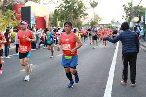 BIB: 20977, 26727
                            <button type="button" onclick="openModal(11506071)" class="btn btn-primary btn-sm float-right btn-popup" data-toggle="modal" data-target=".modal-high-quality">
                        <i class="fas fa-shopping-cart"></i> Add to Cart
                    </button>
                                            <button type="button" onclick="isThisMe(11506071, true)" class="btn btn-success btn-sm float-right btn-popup btn-isme hidden" data-toggle="tooltip" data-placement="bottom" title="นี่คือรูปของคุณใช่ไหม คลิกที่นี่เพื่อเอาเข้าอัลบั้ม">
                        <i class="fas fa-plus"></i> Add to album
                    </button>
                    <button type="button" onclick="isThisMe(11506071, false)" class="btn btn-warning btn-sm float-right btn-popup btn-isnotme hidden">
                        <i class="fas fa-ban"></i> Remove from album
                    </button>