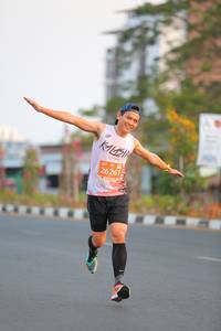 BIB: 26261
                            <button type="button" onclick="openModal(11402806)" class="btn btn-primary btn-sm float-right btn-popup" data-toggle="modal" data-target=".modal-high-quality">
                        <i class="fas fa-shopping-cart"></i> Add to Cart
                    </button>
                                            <button type="button" onclick="isThisMe(11402806, true)" class="btn btn-success btn-sm float-right btn-popup btn-isme hidden" data-toggle="tooltip" data-placement="bottom" title="นี่คือรูปของคุณใช่ไหม คลิกที่นี่เพื่อเอาเข้าอัลบั้ม">
                        <i class="fas fa-plus"></i> Add to album
                    </button>
                    <button type="button" onclick="isThisMe(11402806, false)" class="btn btn-warning btn-sm float-right btn-popup btn-isnotme hidden">
                        <i class="fas fa-ban"></i> Remove from album
                    </button>