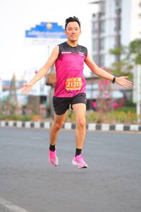 BIB: 21215
                            <button type="button" onclick="openModal(10666902)" class="btn btn-primary btn-sm float-right btn-popup" data-toggle="modal" data-target=".modal-high-quality">
                        <i class="fas fa-shopping-cart"></i> Add to Cart
                    </button>
                                            <button type="button" onclick="isThisMe(10666902, true)" class="btn btn-success btn-sm float-right btn-popup btn-isme hidden" data-toggle="tooltip" data-placement="bottom" title="นี่คือรูปของคุณใช่ไหม คลิกที่นี่เพื่อเอาเข้าอัลบั้ม">
                        <i class="fas fa-plus"></i> Add to album
                    </button>
                    <button type="button" onclick="isThisMe(10666902, false)" class="btn btn-warning btn-sm float-right btn-popup btn-isnotme hidden">
                        <i class="fas fa-ban"></i> Remove from album
                    </button>