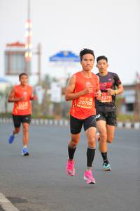 BIB: 1279, 20788
                            <button type="button" onclick="openModal(11393494)" class="btn btn-primary btn-sm float-right btn-popup" data-toggle="modal" data-target=".modal-high-quality">
                        <i class="fas fa-shopping-cart"></i> Add to Cart
                    </button>
                                            <button type="button" onclick="isThisMe(11393494, true)" class="btn btn-success btn-sm float-right btn-popup btn-isme hidden" data-toggle="tooltip" data-placement="bottom" title="นี่คือรูปของคุณใช่ไหม คลิกที่นี่เพื่อเอาเข้าอัลบั้ม">
                        <i class="fas fa-plus"></i> Add to album
                    </button>
                    <button type="button" onclick="isThisMe(11393494, false)" class="btn btn-warning btn-sm float-right btn-popup btn-isnotme hidden">
                        <i class="fas fa-ban"></i> Remove from album
                    </button>