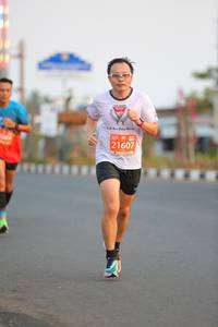 BIB: 21607
                            <button type="button" onclick="openModal(11396925)" class="btn btn-primary btn-sm float-right btn-popup" data-toggle="modal" data-target=".modal-high-quality">
                        <i class="fas fa-shopping-cart"></i> Add to Cart
                    </button>
                                            <button type="button" onclick="isThisMe(11396925, true)" class="btn btn-success btn-sm float-right btn-popup btn-isme hidden" data-toggle="tooltip" data-placement="bottom" title="นี่คือรูปของคุณใช่ไหม คลิกที่นี่เพื่อเอาเข้าอัลบั้ม">
                        <i class="fas fa-plus"></i> Add to album
                    </button>
                    <button type="button" onclick="isThisMe(11396925, false)" class="btn btn-warning btn-sm float-right btn-popup btn-isnotme hidden">
                        <i class="fas fa-ban"></i> Remove from album
                    </button>