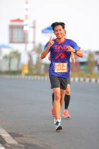 BIB: 20148
                            <button type="button" onclick="openModal(11397643)" class="btn btn-primary btn-sm float-right btn-popup" data-toggle="modal" data-target=".modal-high-quality">
                        <i class="fas fa-shopping-cart"></i> Add to Cart
                    </button>
                                            <button type="button" onclick="isThisMe(11397643, true)" class="btn btn-success btn-sm float-right btn-popup btn-isme hidden" data-toggle="tooltip" data-placement="bottom" title="นี่คือรูปของคุณใช่ไหม คลิกที่นี่เพื่อเอาเข้าอัลบั้ม">
                        <i class="fas fa-plus"></i> Add to album
                    </button>
                    <button type="button" onclick="isThisMe(11397643, false)" class="btn btn-warning btn-sm float-right btn-popup btn-isnotme hidden">
                        <i class="fas fa-ban"></i> Remove from album
                    </button>