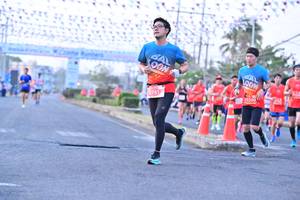 BIB: 20300, 7412
                            <button type="button" onclick="openModal(12824428)" class="btn btn-primary btn-sm float-right btn-popup" data-toggle="modal" data-target=".modal-high-quality">
                        <i class="fas fa-shopping-cart"></i> Add to Cart
                    </button>
                                            <button type="button" onclick="isThisMe(12824428, true)" class="btn btn-success btn-sm float-right btn-popup btn-isme hidden" data-toggle="tooltip" data-placement="bottom" title="นี่คือรูปของคุณใช่ไหม คลิกที่นี่เพื่อเอาเข้าอัลบั้ม">
                        <i class="fas fa-plus"></i> Add to album
                    </button>
                    <button type="button" onclick="isThisMe(12824428, false)" class="btn btn-warning btn-sm float-right btn-popup btn-isnotme hidden">
                        <i class="fas fa-ban"></i> Remove from album
                    </button>
