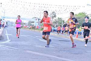 BIB: 0952, 048, 27330
                            <button type="button" onclick="openModal(12824831)" class="btn btn-primary btn-sm float-right btn-popup" data-toggle="modal" data-target=".modal-high-quality">
                        <i class="fas fa-shopping-cart"></i> Add to Cart
                    </button>
                                            <button type="button" onclick="isThisMe(12824831, true)" class="btn btn-success btn-sm float-right btn-popup btn-isme hidden" data-toggle="tooltip" data-placement="bottom" title="นี่คือรูปของคุณใช่ไหม คลิกที่นี่เพื่อเอาเข้าอัลบั้ม">
                        <i class="fas fa-plus"></i> Add to album
                    </button>
                    <button type="button" onclick="isThisMe(12824831, false)" class="btn btn-warning btn-sm float-right btn-popup btn-isnotme hidden">
                        <i class="fas fa-ban"></i> Remove from album
                    </button>