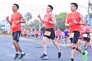 BIB: 21139, 20249, 8876
                            <button type="button" onclick="openModal(12824739)" class="btn btn-primary btn-sm float-right btn-popup" data-toggle="modal" data-target=".modal-high-quality">
                        <i class="fas fa-shopping-cart"></i> Add to Cart
                    </button>
                                            <button type="button" onclick="isThisMe(12824739, true)" class="btn btn-success btn-sm float-right btn-popup btn-isme hidden" data-toggle="tooltip" data-placement="bottom" title="นี่คือรูปของคุณใช่ไหม คลิกที่นี่เพื่อเอาเข้าอัลบั้ม">
                        <i class="fas fa-plus"></i> Add to album
                    </button>
                    <button type="button" onclick="isThisMe(12824739, false)" class="btn btn-warning btn-sm float-right btn-popup btn-isnotme hidden">
                        <i class="fas fa-ban"></i> Remove from album
                    </button>