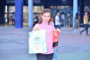 BIB: 
                            <button type="button" onclick="openModal(10532535)" class="btn btn-primary btn-sm float-right btn-popup" data-toggle="modal" data-target=".modal-high-quality">
                        <i class="fas fa-shopping-cart"></i> Add to Cart
                    </button>
                                            <button type="button" onclick="isThisMe(10532535, true)" class="btn btn-success btn-sm float-right btn-popup btn-isme hidden" data-toggle="tooltip" data-placement="bottom" title="นี่คือรูปของคุณใช่ไหม คลิกที่นี่เพื่อเอาเข้าอัลบั้ม">
                        <i class="fas fa-plus"></i> Add to album
                    </button>
                    <button type="button" onclick="isThisMe(10532535, false)" class="btn btn-warning btn-sm float-right btn-popup btn-isnotme hidden">
                        <i class="fas fa-ban"></i> Remove from album
                    </button>