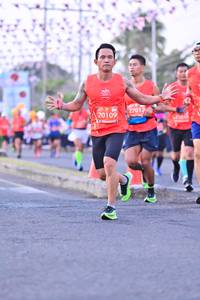 BIB: 27012, 20109
                            <button type="button" onclick="openModal(12824128)" class="btn btn-primary btn-sm float-right btn-popup" data-toggle="modal" data-target=".modal-high-quality">
                        <i class="fas fa-shopping-cart"></i> Add to Cart
                    </button>
                                            <button type="button" onclick="isThisMe(12824128, true)" class="btn btn-success btn-sm float-right btn-popup btn-isme hidden" data-toggle="tooltip" data-placement="bottom" title="นี่คือรูปของคุณใช่ไหม คลิกที่นี่เพื่อเอาเข้าอัลบั้ม">
                        <i class="fas fa-plus"></i> Add to album
                    </button>
                    <button type="button" onclick="isThisMe(12824128, false)" class="btn btn-warning btn-sm float-right btn-popup btn-isnotme hidden">
                        <i class="fas fa-ban"></i> Remove from album
                    </button>