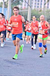 BIB: 1041, 26714, 25953
                            <button type="button" onclick="openModal(12825010)" class="btn btn-primary btn-sm float-right btn-popup" data-toggle="modal" data-target=".modal-high-quality">
                        <i class="fas fa-shopping-cart"></i> Add to Cart
                    </button>
                                            <button type="button" onclick="isThisMe(12825010, true)" class="btn btn-success btn-sm float-right btn-popup btn-isme hidden" data-toggle="tooltip" data-placement="bottom" title="นี่คือรูปของคุณใช่ไหม คลิกที่นี่เพื่อเอาเข้าอัลบั้ม">
                        <i class="fas fa-plus"></i> Add to album
                    </button>
                    <button type="button" onclick="isThisMe(12825010, false)" class="btn btn-warning btn-sm float-right btn-popup btn-isnotme hidden">
                        <i class="fas fa-ban"></i> Remove from album
                    </button>