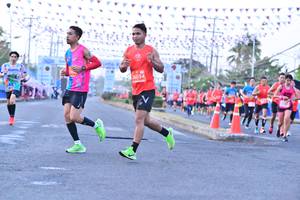 BIB: 26034
                            <button type="button" onclick="openModal(12824413)" class="btn btn-primary btn-sm float-right btn-popup" data-toggle="modal" data-target=".modal-high-quality">
                        <i class="fas fa-shopping-cart"></i> Add to Cart
                    </button>
                                            <button type="button" onclick="isThisMe(12824413, true)" class="btn btn-success btn-sm float-right btn-popup btn-isme hidden" data-toggle="tooltip" data-placement="bottom" title="นี่คือรูปของคุณใช่ไหม คลิกที่นี่เพื่อเอาเข้าอัลบั้ม">
                        <i class="fas fa-plus"></i> Add to album
                    </button>
                    <button type="button" onclick="isThisMe(12824413, false)" class="btn btn-warning btn-sm float-right btn-popup btn-isnotme hidden">
                        <i class="fas fa-ban"></i> Remove from album
                    </button>