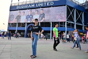 BIB: 
                            <button type="button" onclick="openModal(10531851)" class="btn btn-primary btn-sm float-right btn-popup" data-toggle="modal" data-target=".modal-high-quality">
                        <i class="fas fa-shopping-cart"></i> Add to Cart
                    </button>
                                            <button type="button" onclick="isThisMe(10531851, true)" class="btn btn-success btn-sm float-right btn-popup btn-isme hidden" data-toggle="tooltip" data-placement="bottom" title="นี่คือรูปของคุณใช่ไหม คลิกที่นี่เพื่อเอาเข้าอัลบั้ม">
                        <i class="fas fa-plus"></i> Add to album
                    </button>
                    <button type="button" onclick="isThisMe(10531851, false)" class="btn btn-warning btn-sm float-right btn-popup btn-isnotme hidden">
                        <i class="fas fa-ban"></i> Remove from album
                    </button>