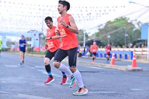BIB: 1082, 329
                            <button type="button" onclick="openModal(12824484)" class="btn btn-primary btn-sm float-right btn-popup" data-toggle="modal" data-target=".modal-high-quality">
                        <i class="fas fa-shopping-cart"></i> Add to Cart
                    </button>
                                            <button type="button" onclick="isThisMe(12824484, true)" class="btn btn-success btn-sm float-right btn-popup btn-isme hidden" data-toggle="tooltip" data-placement="bottom" title="นี่คือรูปของคุณใช่ไหม คลิกที่นี่เพื่อเอาเข้าอัลบั้ม">
                        <i class="fas fa-plus"></i> Add to album
                    </button>
                    <button type="button" onclick="isThisMe(12824484, false)" class="btn btn-warning btn-sm float-right btn-popup btn-isnotme hidden">
                        <i class="fas fa-ban"></i> Remove from album
                    </button>