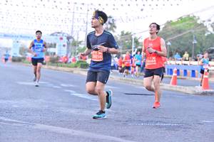 BIB: 26056, 20664
                            <button type="button" onclick="openModal(12824705)" class="btn btn-primary btn-sm float-right btn-popup" data-toggle="modal" data-target=".modal-high-quality">
                        <i class="fas fa-shopping-cart"></i> Add to Cart
                    </button>
                                            <button type="button" onclick="isThisMe(12824705, true)" class="btn btn-success btn-sm float-right btn-popup btn-isme hidden" data-toggle="tooltip" data-placement="bottom" title="นี่คือรูปของคุณใช่ไหม คลิกที่นี่เพื่อเอาเข้าอัลบั้ม">
                        <i class="fas fa-plus"></i> Add to album
                    </button>
                    <button type="button" onclick="isThisMe(12824705, false)" class="btn btn-warning btn-sm float-right btn-popup btn-isnotme hidden">
                        <i class="fas fa-ban"></i> Remove from album
                    </button>