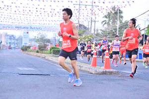 BIB: 25734, 0653
                            <button type="button" onclick="openModal(12824239)" class="btn btn-primary btn-sm float-right btn-popup" data-toggle="modal" data-target=".modal-high-quality">
                        <i class="fas fa-shopping-cart"></i> Add to Cart
                    </button>
                                            <button type="button" onclick="isThisMe(12824239, true)" class="btn btn-success btn-sm float-right btn-popup btn-isme hidden" data-toggle="tooltip" data-placement="bottom" title="นี่คือรูปของคุณใช่ไหม คลิกที่นี่เพื่อเอาเข้าอัลบั้ม">
                        <i class="fas fa-plus"></i> Add to album
                    </button>
                    <button type="button" onclick="isThisMe(12824239, false)" class="btn btn-warning btn-sm float-right btn-popup btn-isnotme hidden">
                        <i class="fas fa-ban"></i> Remove from album
                    </button>