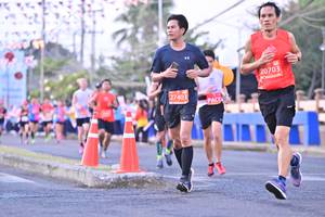 BIB: 20703, 27403
                            <button type="button" onclick="openModal(12824165)" class="btn btn-primary btn-sm float-right btn-popup" data-toggle="modal" data-target=".modal-high-quality">
                        <i class="fas fa-shopping-cart"></i> Add to Cart
                    </button>
                                            <button type="button" onclick="isThisMe(12824165, true)" class="btn btn-success btn-sm float-right btn-popup btn-isme hidden" data-toggle="tooltip" data-placement="bottom" title="นี่คือรูปของคุณใช่ไหม คลิกที่นี่เพื่อเอาเข้าอัลบั้ม">
                        <i class="fas fa-plus"></i> Add to album
                    </button>
                    <button type="button" onclick="isThisMe(12824165, false)" class="btn btn-warning btn-sm float-right btn-popup btn-isnotme hidden">
                        <i class="fas fa-ban"></i> Remove from album
                    </button>