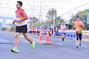 BIB: 20125
                            <button type="button" onclick="openModal(12824194)" class="btn btn-primary btn-sm float-right btn-popup" data-toggle="modal" data-target=".modal-high-quality">
                        <i class="fas fa-shopping-cart"></i> Add to Cart
                    </button>
                                            <button type="button" onclick="isThisMe(12824194, true)" class="btn btn-success btn-sm float-right btn-popup btn-isme hidden" data-toggle="tooltip" data-placement="bottom" title="นี่คือรูปของคุณใช่ไหม คลิกที่นี่เพื่อเอาเข้าอัลบั้ม">
                        <i class="fas fa-plus"></i> Add to album
                    </button>
                    <button type="button" onclick="isThisMe(12824194, false)" class="btn btn-warning btn-sm float-right btn-popup btn-isnotme hidden">
                        <i class="fas fa-ban"></i> Remove from album
                    </button>