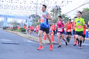 BIB: 323, 21483, 260, 017, 132
                            <button type="button" onclick="openModal(12824424)" class="btn btn-primary btn-sm float-right btn-popup" data-toggle="modal" data-target=".modal-high-quality">
                        <i class="fas fa-shopping-cart"></i> Add to Cart
                    </button>
                                            <button type="button" onclick="isThisMe(12824424, true)" class="btn btn-success btn-sm float-right btn-popup btn-isme hidden" data-toggle="tooltip" data-placement="bottom" title="นี่คือรูปของคุณใช่ไหม คลิกที่นี่เพื่อเอาเข้าอัลบั้ม">
                        <i class="fas fa-plus"></i> Add to album
                    </button>
                    <button type="button" onclick="isThisMe(12824424, false)" class="btn btn-warning btn-sm float-right btn-popup btn-isnotme hidden">
                        <i class="fas fa-ban"></i> Remove from album
                    </button>