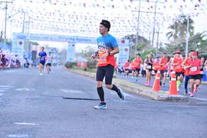 BIB: 20300
                            <button type="button" onclick="openModal(12824433)" class="btn btn-primary btn-sm float-right btn-popup" data-toggle="modal" data-target=".modal-high-quality">
                        <i class="fas fa-shopping-cart"></i> Add to Cart
                    </button>
                                            <button type="button" onclick="isThisMe(12824433, true)" class="btn btn-success btn-sm float-right btn-popup btn-isme hidden" data-toggle="tooltip" data-placement="bottom" title="นี่คือรูปของคุณใช่ไหม คลิกที่นี่เพื่อเอาเข้าอัลบั้ม">
                        <i class="fas fa-plus"></i> Add to album
                    </button>
                    <button type="button" onclick="isThisMe(12824433, false)" class="btn btn-warning btn-sm float-right btn-popup btn-isnotme hidden">
                        <i class="fas fa-ban"></i> Remove from album
                    </button>