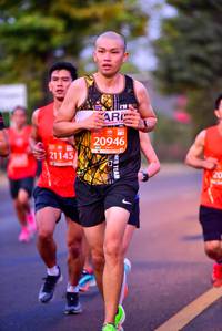 BIB: 20946, 21145
                            <button type="button" onclick="openModal(12913222)" class="btn btn-primary btn-sm float-right btn-popup" data-toggle="modal" data-target=".modal-high-quality">
                        <i class="fas fa-shopping-cart"></i> Add to Cart
                    </button>
                                            <button type="button" onclick="isThisMe(12913222, true)" class="btn btn-success btn-sm float-right btn-popup btn-isme hidden" data-toggle="tooltip" data-placement="bottom" title="นี่คือรูปของคุณใช่ไหม คลิกที่นี่เพื่อเอาเข้าอัลบั้ม">
                        <i class="fas fa-plus"></i> Add to album
                    </button>
                    <button type="button" onclick="isThisMe(12913222, false)" class="btn btn-warning btn-sm float-right btn-popup btn-isnotme hidden">
                        <i class="fas fa-ban"></i> Remove from album
                    </button>