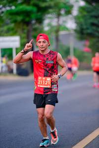 BIB: 21121
                            <button type="button" onclick="openModal(12913846)" class="btn btn-primary btn-sm float-right btn-popup" data-toggle="modal" data-target=".modal-high-quality">
                        <i class="fas fa-shopping-cart"></i> Add to Cart
                    </button>
                                            <button type="button" onclick="isThisMe(12913846, true)" class="btn btn-success btn-sm float-right btn-popup btn-isme hidden" data-toggle="tooltip" data-placement="bottom" title="นี่คือรูปของคุณใช่ไหม คลิกที่นี่เพื่อเอาเข้าอัลบั้ม">
                        <i class="fas fa-plus"></i> Add to album
                    </button>
                    <button type="button" onclick="isThisMe(12913846, false)" class="btn btn-warning btn-sm float-right btn-popup btn-isnotme hidden">
                        <i class="fas fa-ban"></i> Remove from album
                    </button>