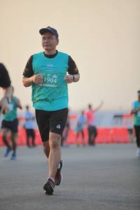 BIB: 1904
                            <button type="button" onclick="openModal(10511113)" class="btn btn-primary btn-sm float-right btn-popup" data-toggle="modal" data-target=".modal-high-quality">
                        <i class="fas fa-shopping-cart"></i> Add to Cart
                    </button>
                                            <button type="button" onclick="isThisMe(10511113, true)" class="btn btn-success btn-sm float-right btn-popup btn-isme hidden" data-toggle="tooltip" data-placement="bottom" title="นี่คือรูปของคุณใช่ไหม คลิกที่นี่เพื่อเอาเข้าอัลบั้ม">
                        <i class="fas fa-plus"></i> Add to album
                    </button>
                    <button type="button" onclick="isThisMe(10511113, false)" class="btn btn-warning btn-sm float-right btn-popup btn-isnotme hidden">
                        <i class="fas fa-ban"></i> Remove from album
                    </button>