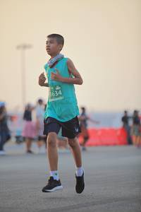 BIB: 1634
                            <button type="button" onclick="openModal(10511527)" class="btn btn-primary btn-sm float-right btn-popup" data-toggle="modal" data-target=".modal-high-quality">
                        <i class="fas fa-shopping-cart"></i> Add to Cart
                    </button>
                                            <button type="button" onclick="isThisMe(10511527, true)" class="btn btn-success btn-sm float-right btn-popup btn-isme hidden" data-toggle="tooltip" data-placement="bottom" title="นี่คือรูปของคุณใช่ไหม คลิกที่นี่เพื่อเอาเข้าอัลบั้ม">
                        <i class="fas fa-plus"></i> Add to album
                    </button>
                    <button type="button" onclick="isThisMe(10511527, false)" class="btn btn-warning btn-sm float-right btn-popup btn-isnotme hidden">
                        <i class="fas fa-ban"></i> Remove from album
                    </button>