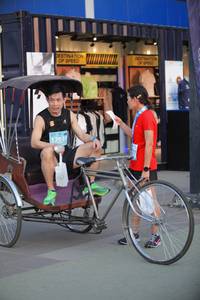 BIB: 52052, 51005
                            <button type="button" onclick="openModal(10461918)" class="btn btn-primary btn-sm float-right btn-popup" data-toggle="modal" data-target=".modal-high-quality">
                        <i class="fas fa-shopping-cart"></i> Add to Cart
                    </button>
                                            <button type="button" onclick="isThisMe(10461918, true)" class="btn btn-success btn-sm float-right btn-popup btn-isme hidden" data-toggle="tooltip" data-placement="bottom" title="นี่คือรูปของคุณใช่ไหม คลิกที่นี่เพื่อเอาเข้าอัลบั้ม">
                        <i class="fas fa-plus"></i> Add to album
                    </button>
                    <button type="button" onclick="isThisMe(10461918, false)" class="btn btn-warning btn-sm float-right btn-popup btn-isnotme hidden">
                        <i class="fas fa-ban"></i> Remove from album
                    </button>