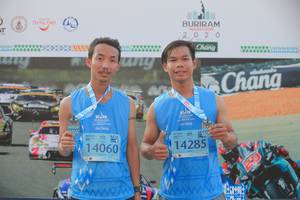 BIB: 80222, 80232
                            <button type="button" onclick="openModal(10465890)" class="btn btn-primary btn-sm float-right btn-popup" data-toggle="modal" data-target=".modal-high-quality">
                        <i class="fas fa-shopping-cart"></i> Add to Cart
                    </button>
                                            <button type="button" onclick="isThisMe(10465890, true)" class="btn btn-success btn-sm float-right btn-popup btn-isme hidden" data-toggle="tooltip" data-placement="bottom" title="นี่คือรูปของคุณใช่ไหม คลิกที่นี่เพื่อเอาเข้าอัลบั้ม">
                        <i class="fas fa-plus"></i> Add to album
                    </button>
                    <button type="button" onclick="isThisMe(10465890, false)" class="btn btn-warning btn-sm float-right btn-popup btn-isnotme hidden">
                        <i class="fas fa-ban"></i> Remove from album
                    </button>