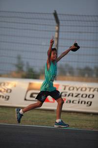 BIB: 
                            <button type="button" onclick="openModal(10507640)" class="btn btn-primary btn-sm float-right btn-popup" data-toggle="modal" data-target=".modal-high-quality">
                        <i class="fas fa-shopping-cart"></i> Add to Cart
                    </button>
                                            <button type="button" onclick="isThisMe(10507640, true)" class="btn btn-success btn-sm float-right btn-popup btn-isme hidden" data-toggle="tooltip" data-placement="bottom" title="นี่คือรูปของคุณใช่ไหม คลิกที่นี่เพื่อเอาเข้าอัลบั้ม">
                        <i class="fas fa-plus"></i> Add to album
                    </button>
                    <button type="button" onclick="isThisMe(10507640, false)" class="btn btn-warning btn-sm float-right btn-popup btn-isnotme hidden">
                        <i class="fas fa-ban"></i> Remove from album
                    </button>