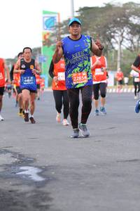 BIB: 44841, 049, 22854
                            <button type="button" onclick="openModal(11539893)" class="btn btn-primary btn-sm float-right btn-popup" data-toggle="modal" data-target=".modal-high-quality">
                        <i class="fas fa-shopping-cart"></i> Add to Cart
                    </button>
                                            <button type="button" onclick="isThisMe(11539893, true)" class="btn btn-success btn-sm float-right btn-popup btn-isme hidden" data-toggle="tooltip" data-placement="bottom" title="นี่คือรูปของคุณใช่ไหม คลิกที่นี่เพื่อเอาเข้าอัลบั้ม">
                        <i class="fas fa-plus"></i> Add to album
                    </button>
                    <button type="button" onclick="isThisMe(11539893, false)" class="btn btn-warning btn-sm float-right btn-popup btn-isnotme hidden">
                        <i class="fas fa-ban"></i> Remove from album
                    </button>