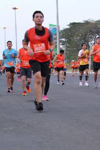BIB: 20237, 812, 2500, 22107, 21696
                            <button type="button" onclick="openModal(11532176)" class="btn btn-primary btn-sm float-right btn-popup" data-toggle="modal" data-target=".modal-high-quality">
                        <i class="fas fa-shopping-cart"></i> Add to Cart
                    </button>
                                            <button type="button" onclick="isThisMe(11532176, true)" class="btn btn-success btn-sm float-right btn-popup btn-isme hidden" data-toggle="tooltip" data-placement="bottom" title="นี่คือรูปของคุณใช่ไหม คลิกที่นี่เพื่อเอาเข้าอัลบั้ม">
                        <i class="fas fa-plus"></i> Add to album
                    </button>
                    <button type="button" onclick="isThisMe(11532176, false)" class="btn btn-warning btn-sm float-right btn-popup btn-isnotme hidden">
                        <i class="fas fa-ban"></i> Remove from album
                    </button>