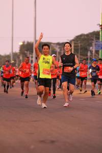 BIB: 225, 21066
                            <button type="button" onclick="openModal(11442168)" class="btn btn-primary btn-sm float-right btn-popup" data-toggle="modal" data-target=".modal-high-quality">
                        <i class="fas fa-shopping-cart"></i> Add to Cart
                    </button>
                                            <button type="button" onclick="isThisMe(11442168, true)" class="btn btn-success btn-sm float-right btn-popup btn-isme hidden" data-toggle="tooltip" data-placement="bottom" title="นี่คือรูปของคุณใช่ไหม คลิกที่นี่เพื่อเอาเข้าอัลบั้ม">
                        <i class="fas fa-plus"></i> Add to album
                    </button>
                    <button type="button" onclick="isThisMe(11442168, false)" class="btn btn-warning btn-sm float-right btn-popup btn-isnotme hidden">
                        <i class="fas fa-ban"></i> Remove from album
                    </button>